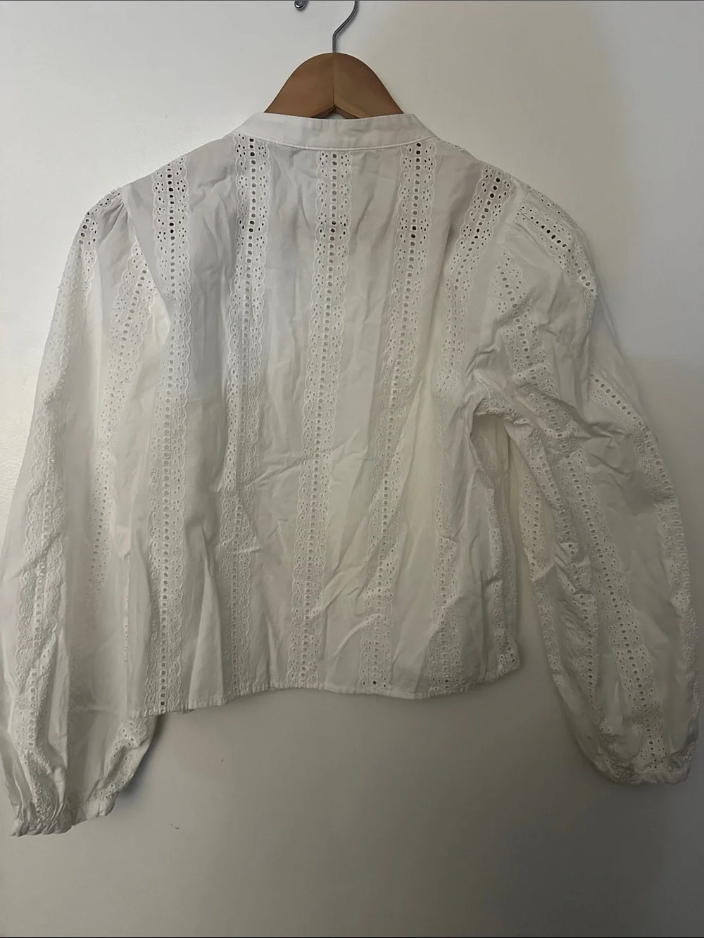 Zara White Eyelet Button-Front Blouse